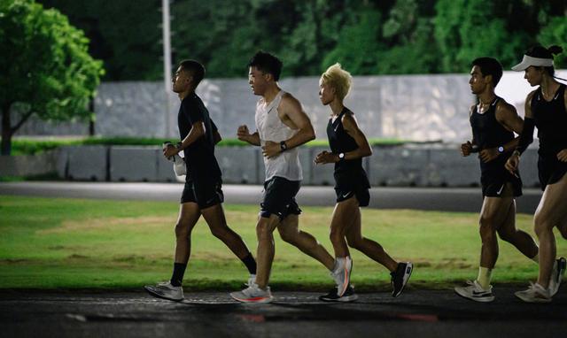 开云体育-关于Uzi官方宣布锐不可当新规，美国队引发争议！的信息-开云体育