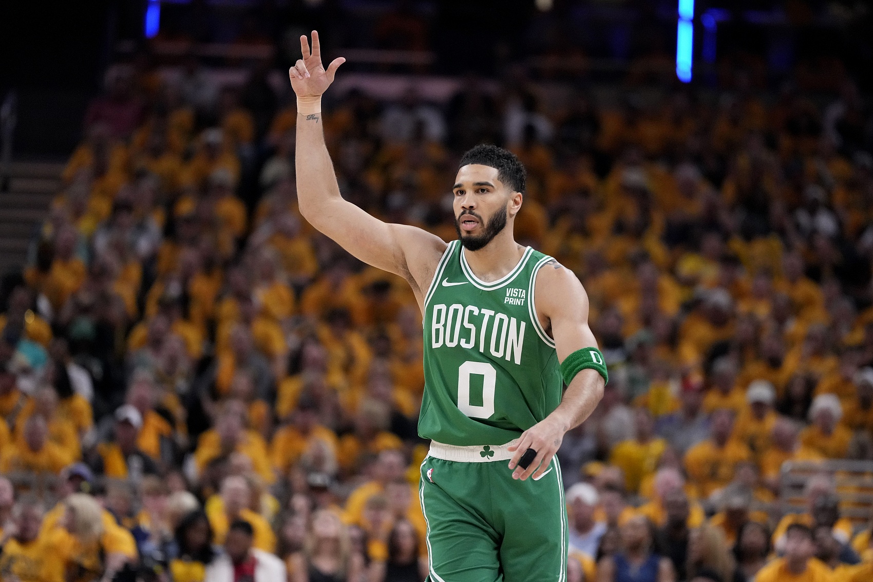 尽享体育世界-凯尔特人王牌球员创赛季得分新高，媒体热捧，商品标题他的.-尽享体育世界