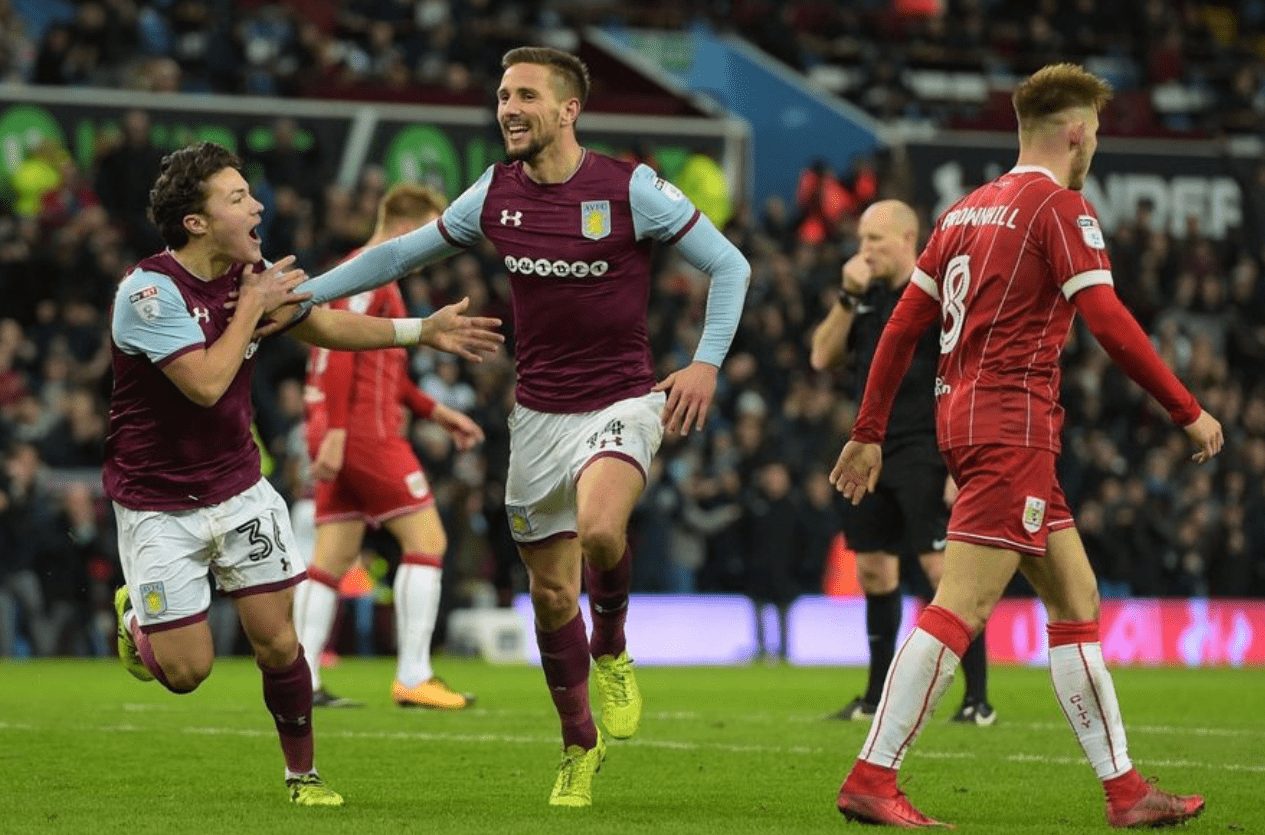 尽享体育世界-集结日突围战来临，阿斯顿维拉围绕中超迎来里程碑，话题不断，团队化学反应显著的简单介绍-尽享体育世界